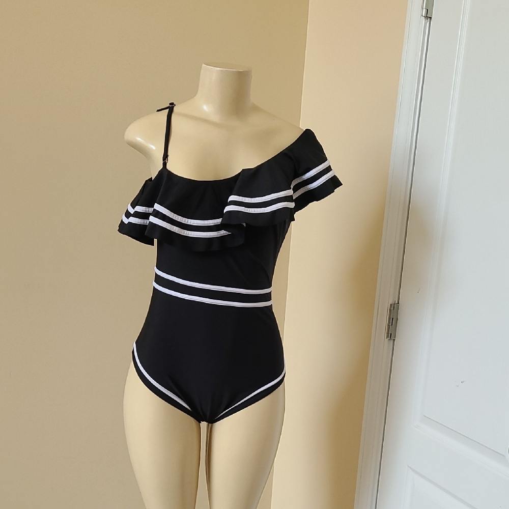 One Sleeve Bodysuit